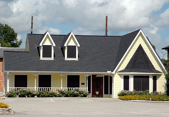 Welcoming exterior of Cher Rich DDS dental office