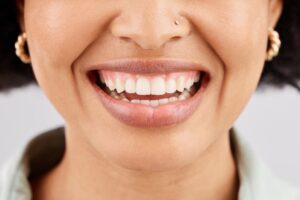 Woman smiling with healthy gums